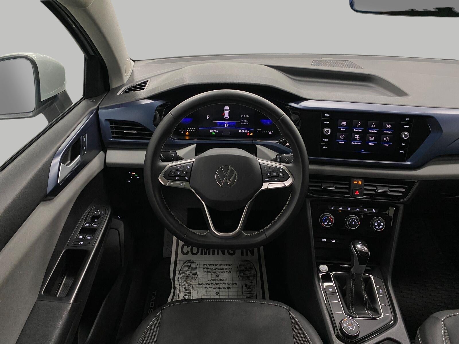 2023 Volkswagen Taos SE 4MOTION