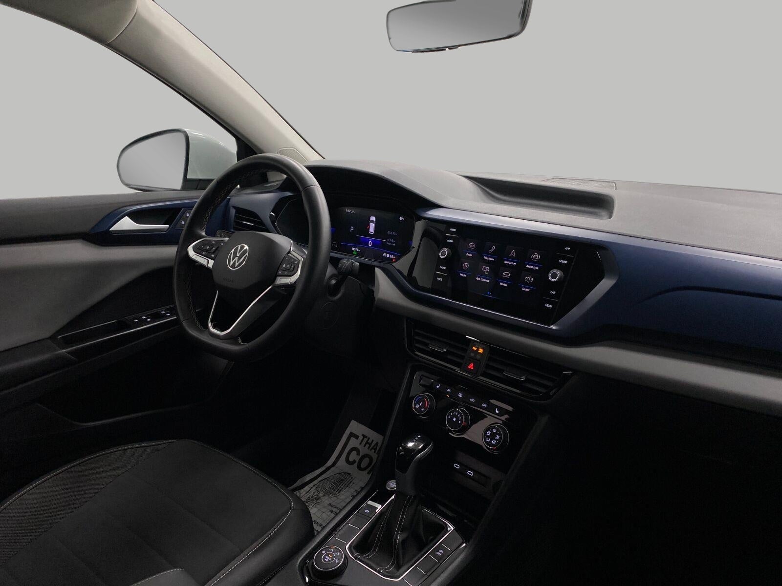 2023 Volkswagen Taos SE 4MOTION