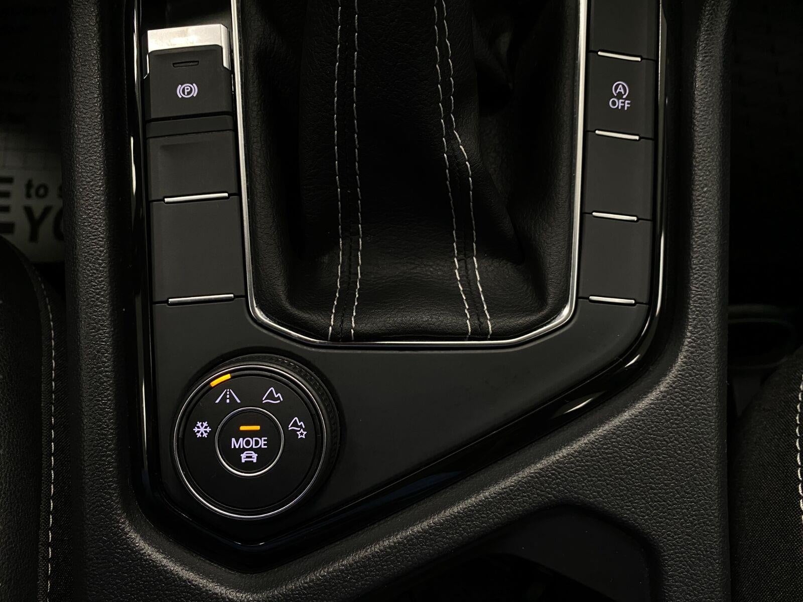 2023 Volkswagen Taos SE 4MOTION