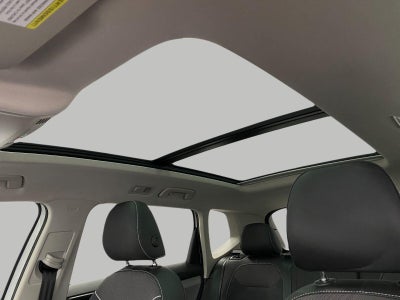 2023 Volkswagen Taos SE 4MOTION