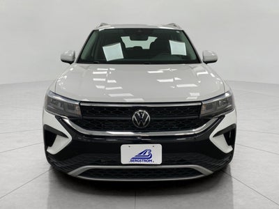 2023 Volkswagen Taos SE 4MOTION