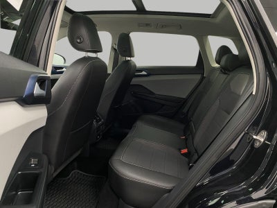 2024 Volkswagen Taos SE 4MOTION