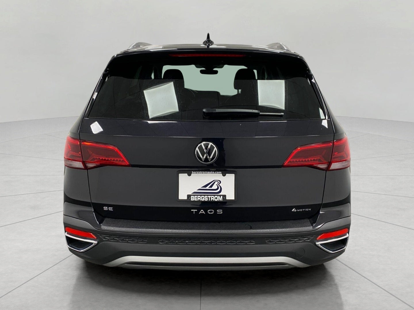 2024 Volkswagen Taos SE 4MOTION