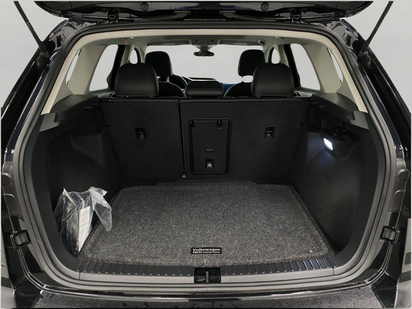 2024 Volkswagen Taos SE 4MOTION