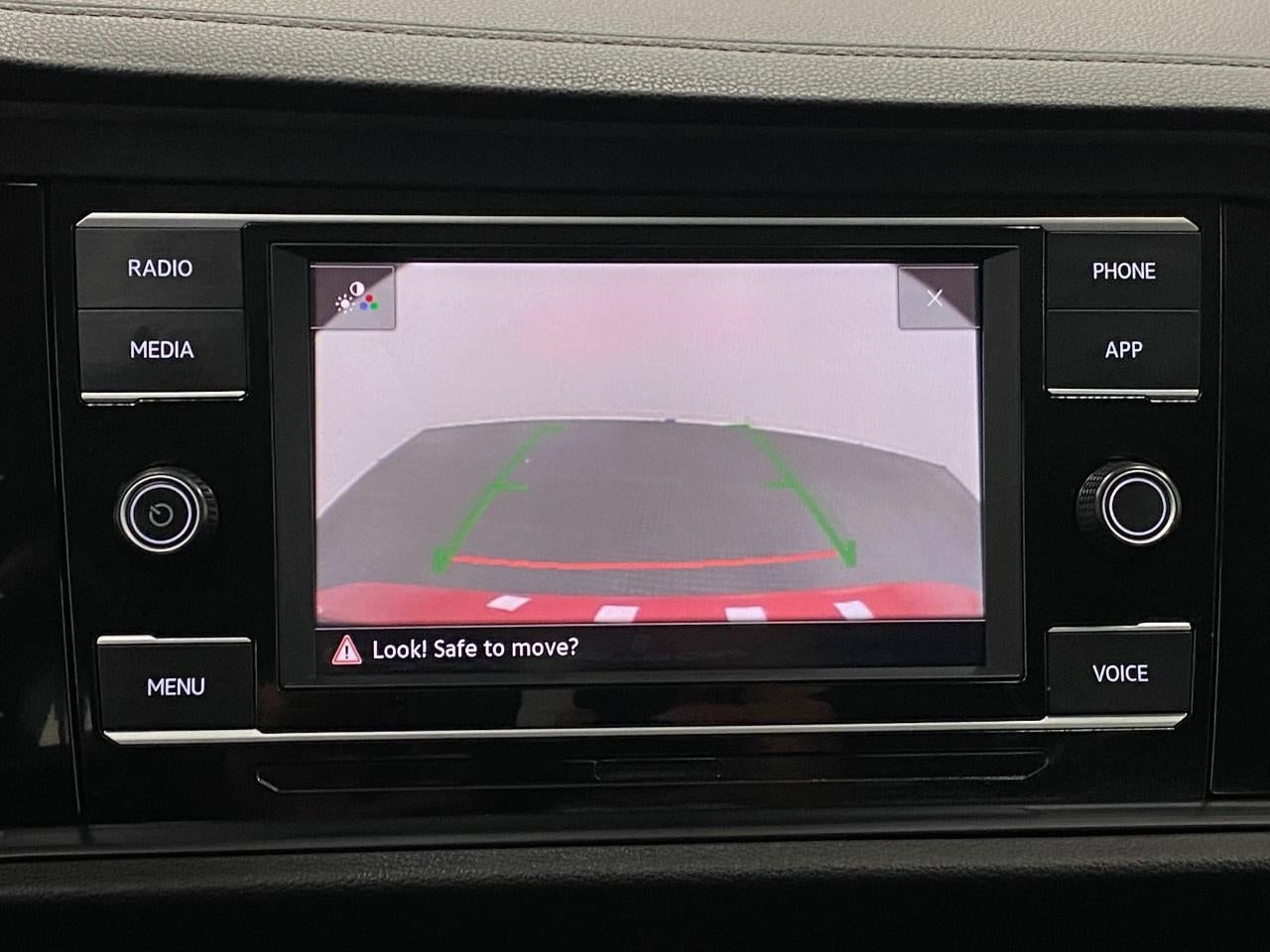2023 Volkswagen Jetta SE Auto