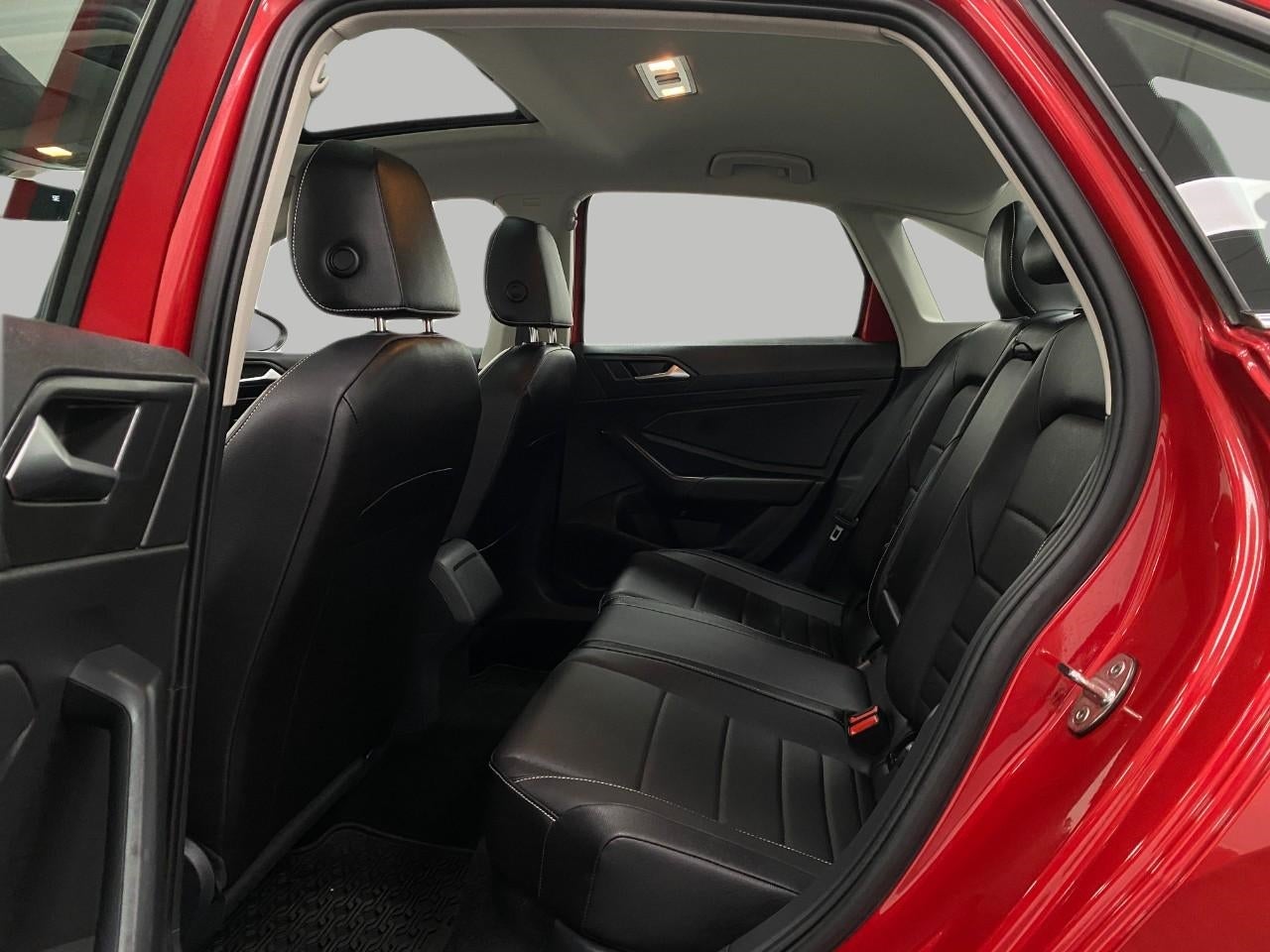 2023 Volkswagen Jetta SE Auto