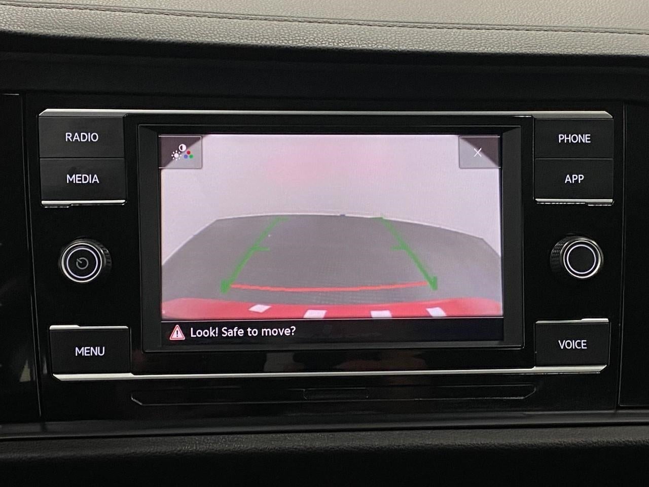 2023 Volkswagen Jetta SE Auto