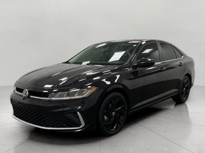 2025 Volkswagen Jetta SE Auto