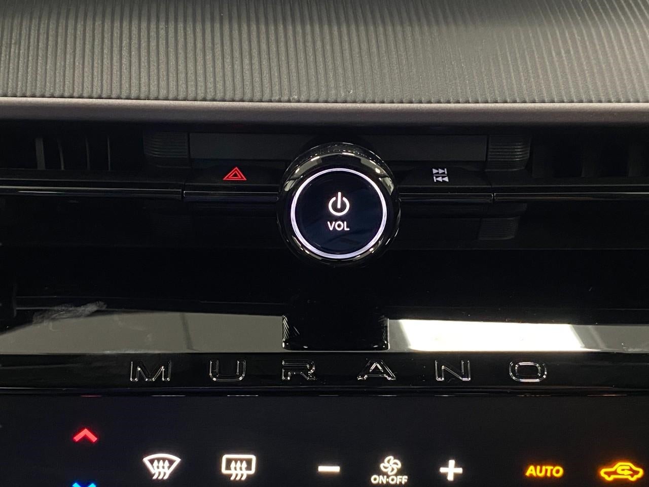 2025 Nissan Murano SV