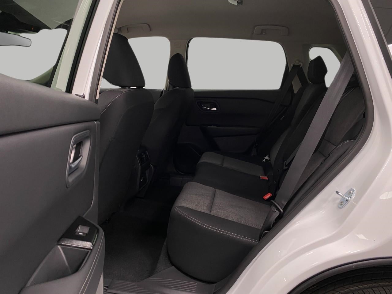 2026 Nissan Rogue AWD SV