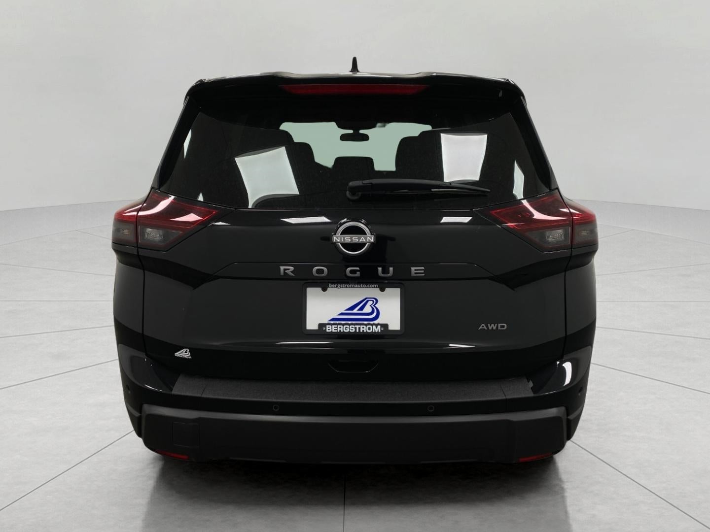 2025 Nissan Rogue AWD SV