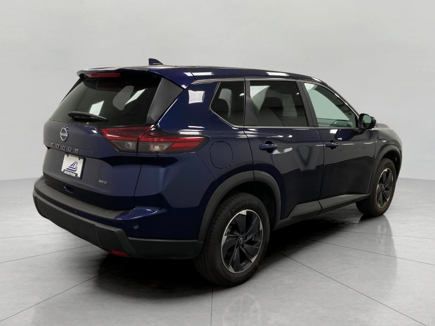 2025 Nissan Rogue AWD SV