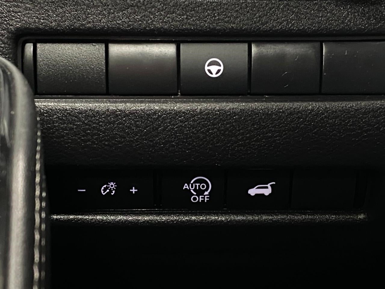 2025 Nissan Rogue AWD SV