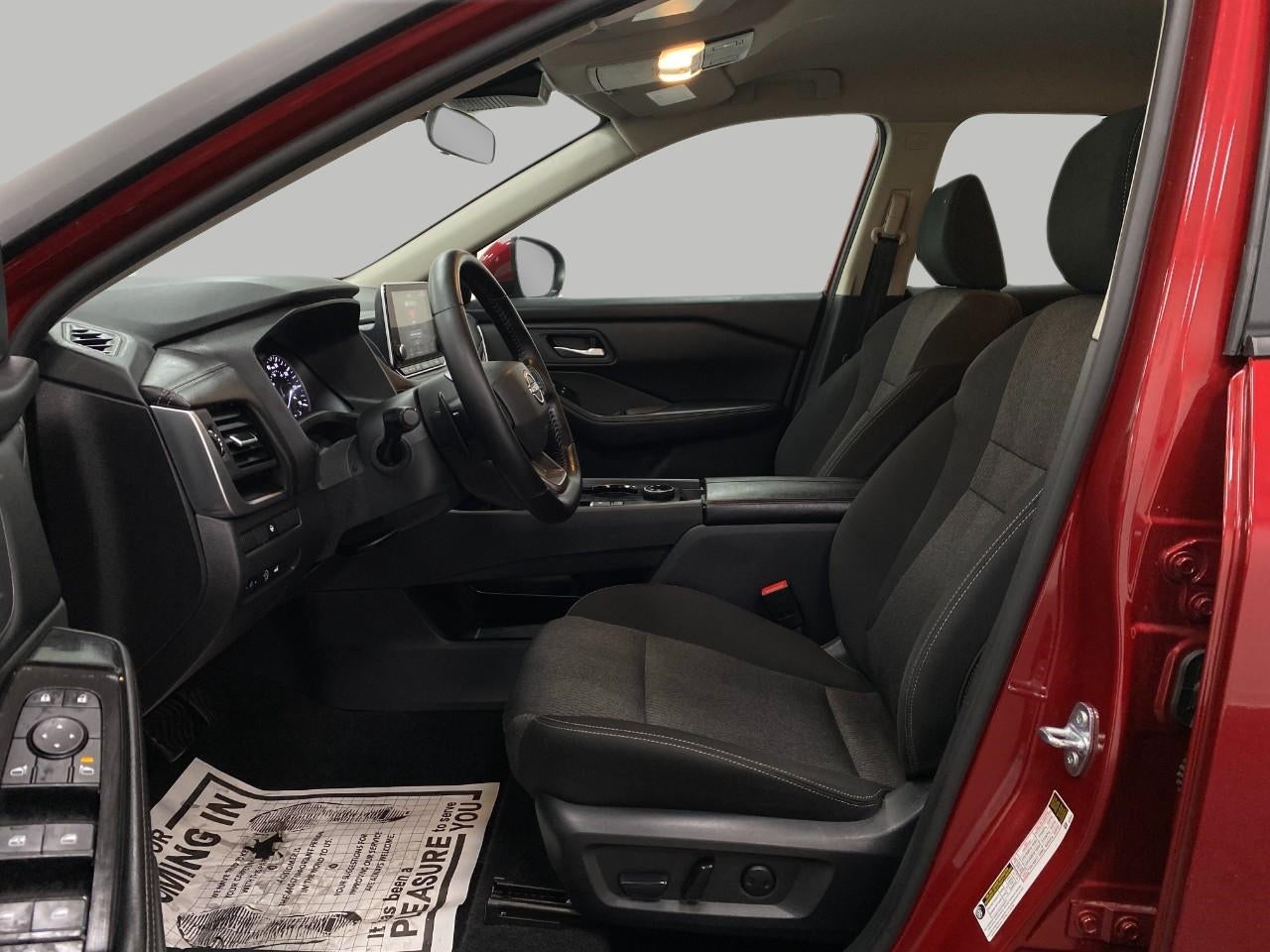 2025 Nissan Rogue AWD SV