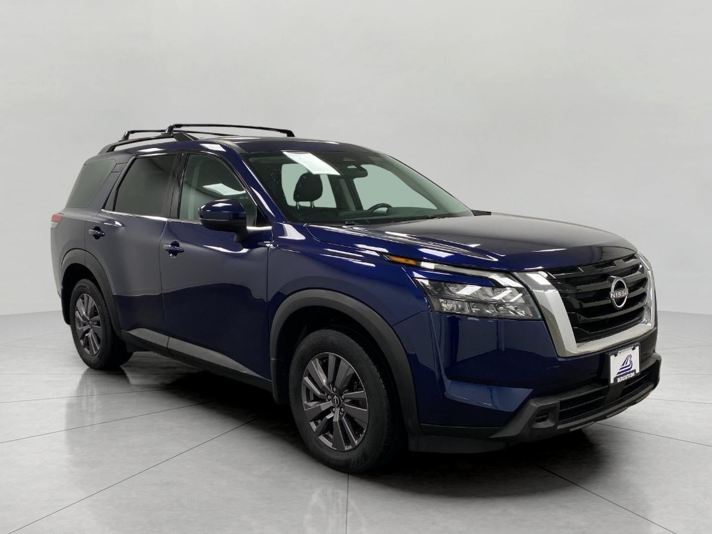 2023 Nissan Pathfinder SV
