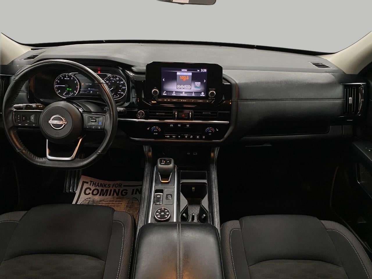 2023 Nissan Pathfinder SV
