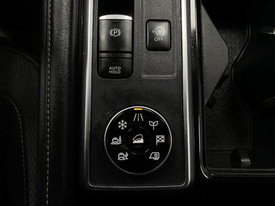 2023 Nissan Pathfinder SV