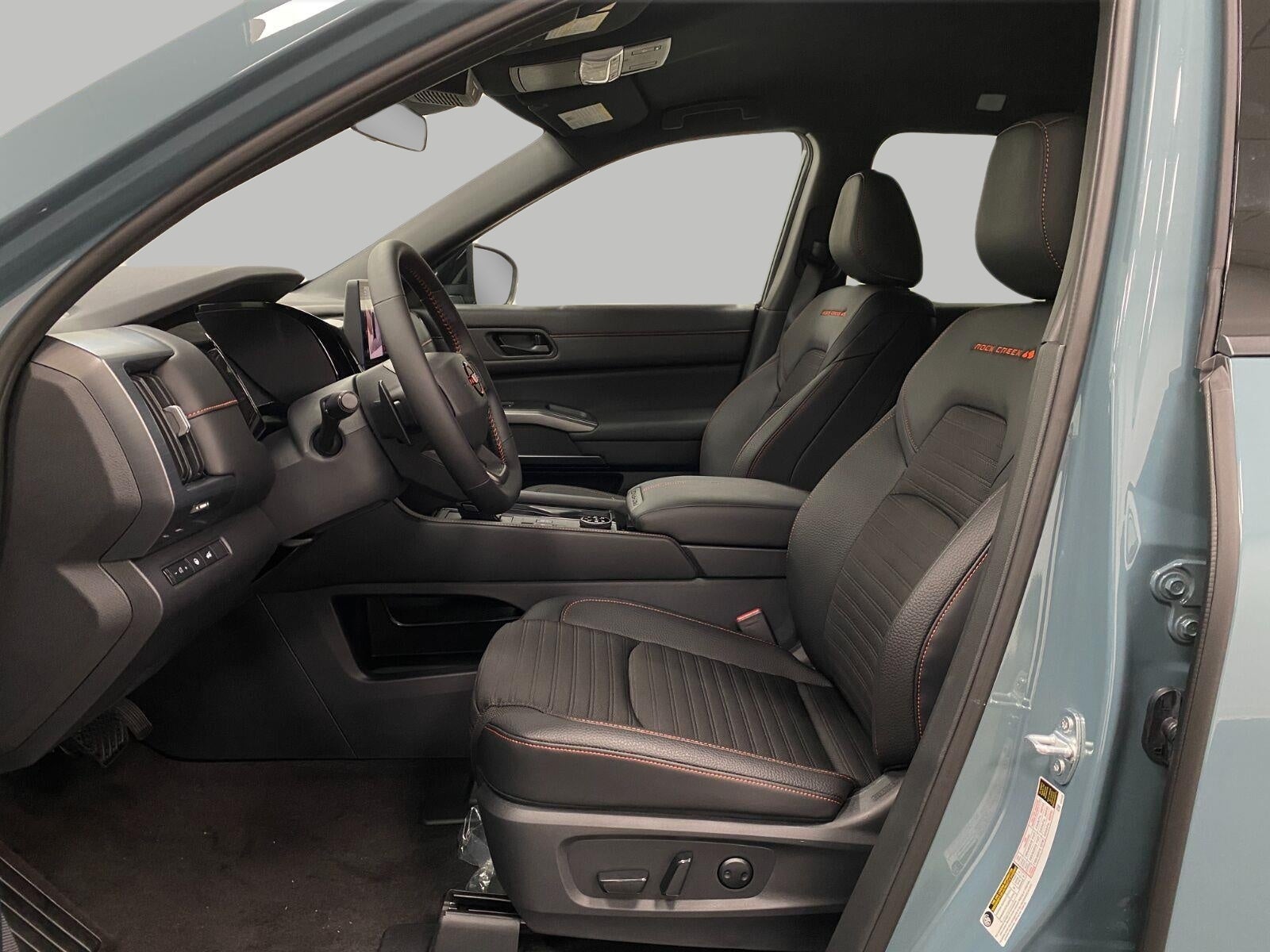 2026 Nissan Pathfinder SV 4WD