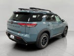 2026 Nissan Pathfinder SV 4WD