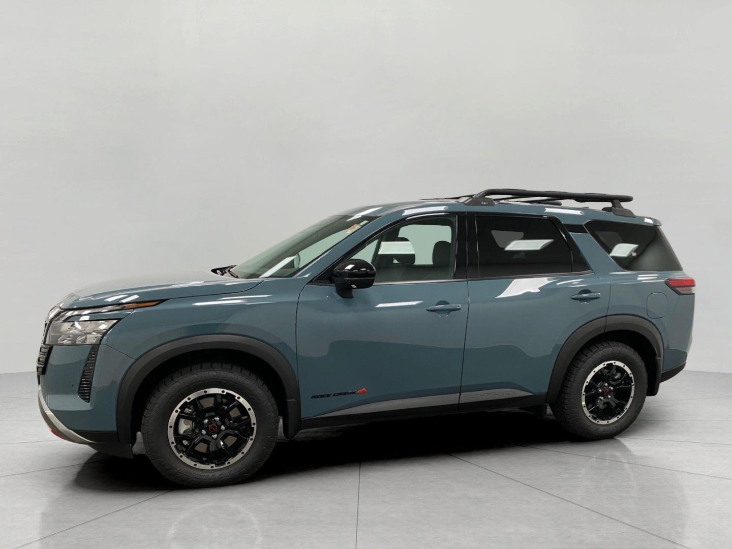 2026 Nissan Pathfinder SV 4WD