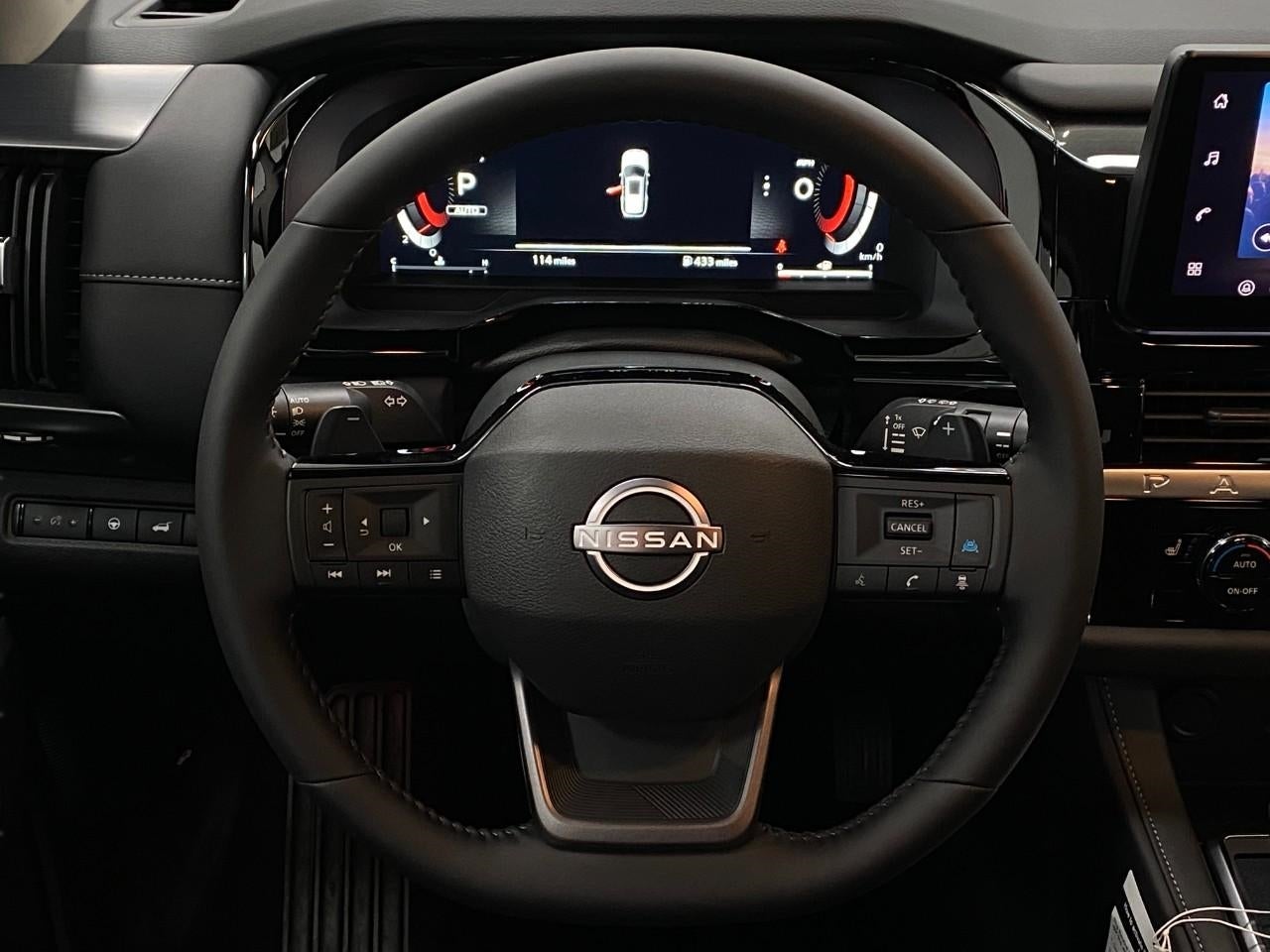 2026 Nissan Pathfinder SL 4WD