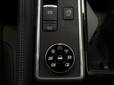 2026 Nissan Pathfinder Platinum 4WD