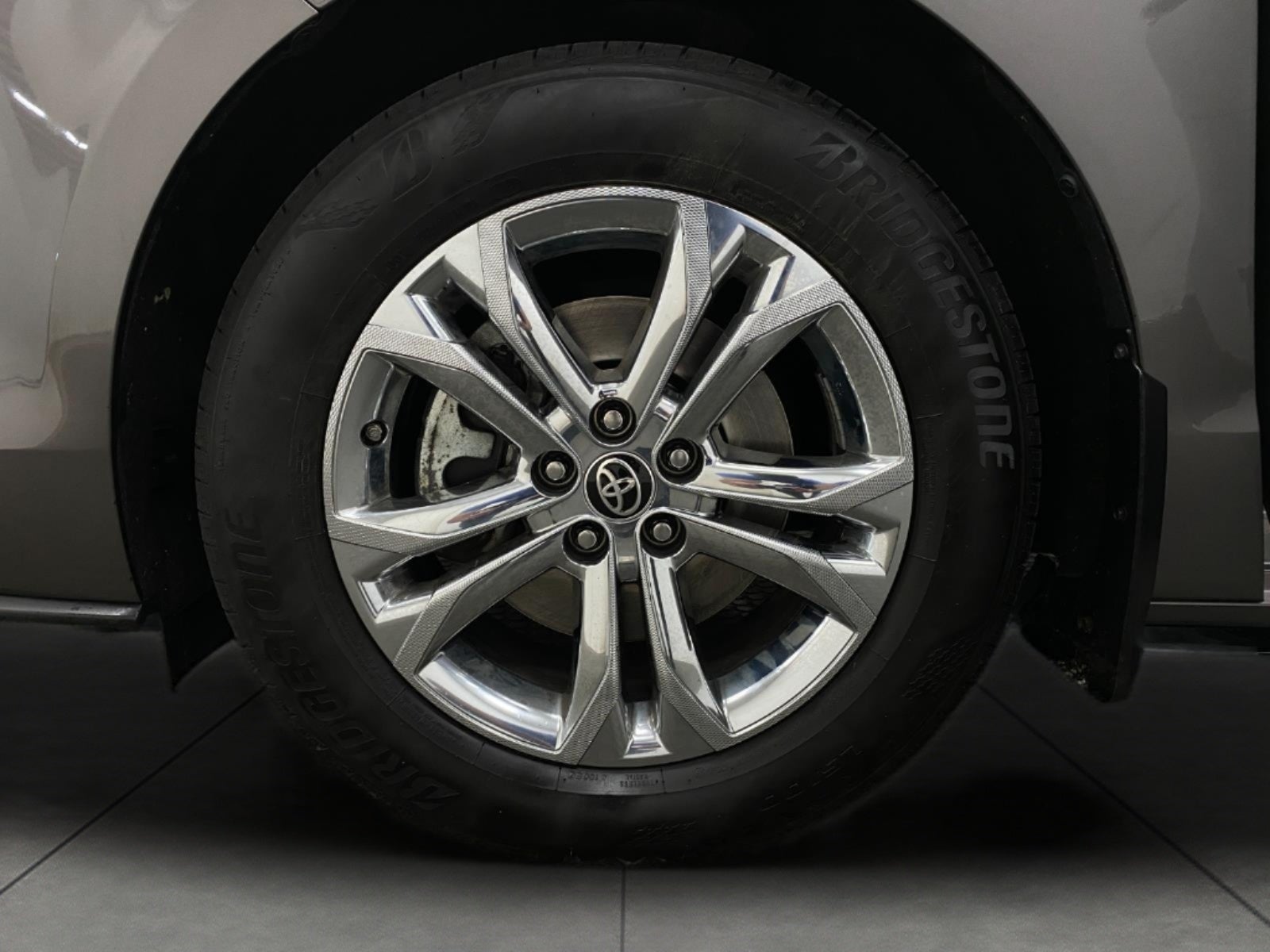 2022 Toyota Sienna Platinum AWD 7-Passenger