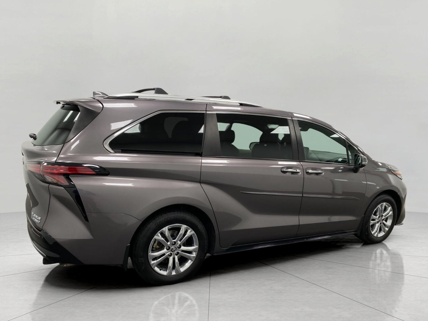 2022 Toyota Sienna Platinum AWD 7-Passenger