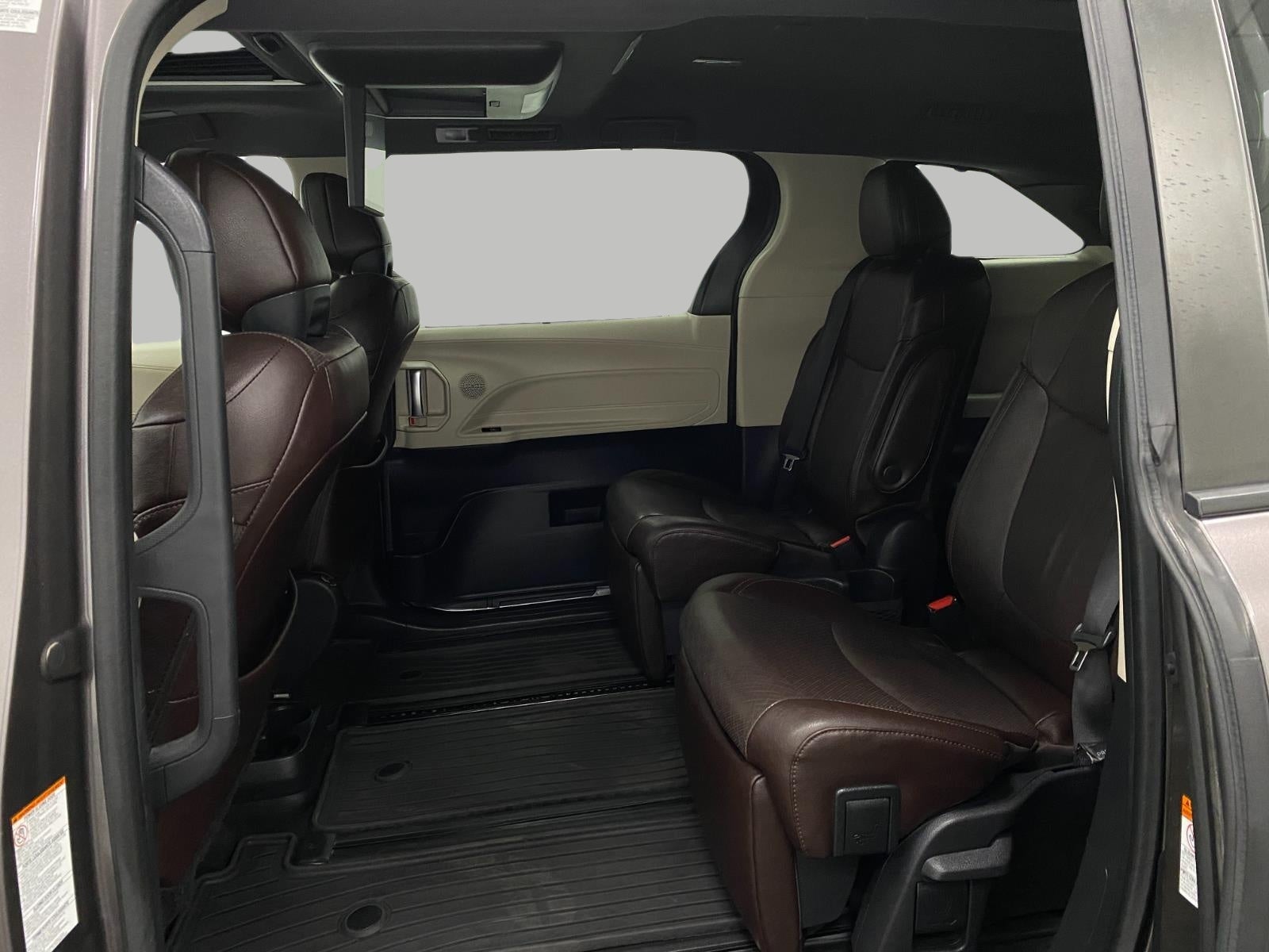 2022 Toyota Sienna Platinum AWD 7-Passenger