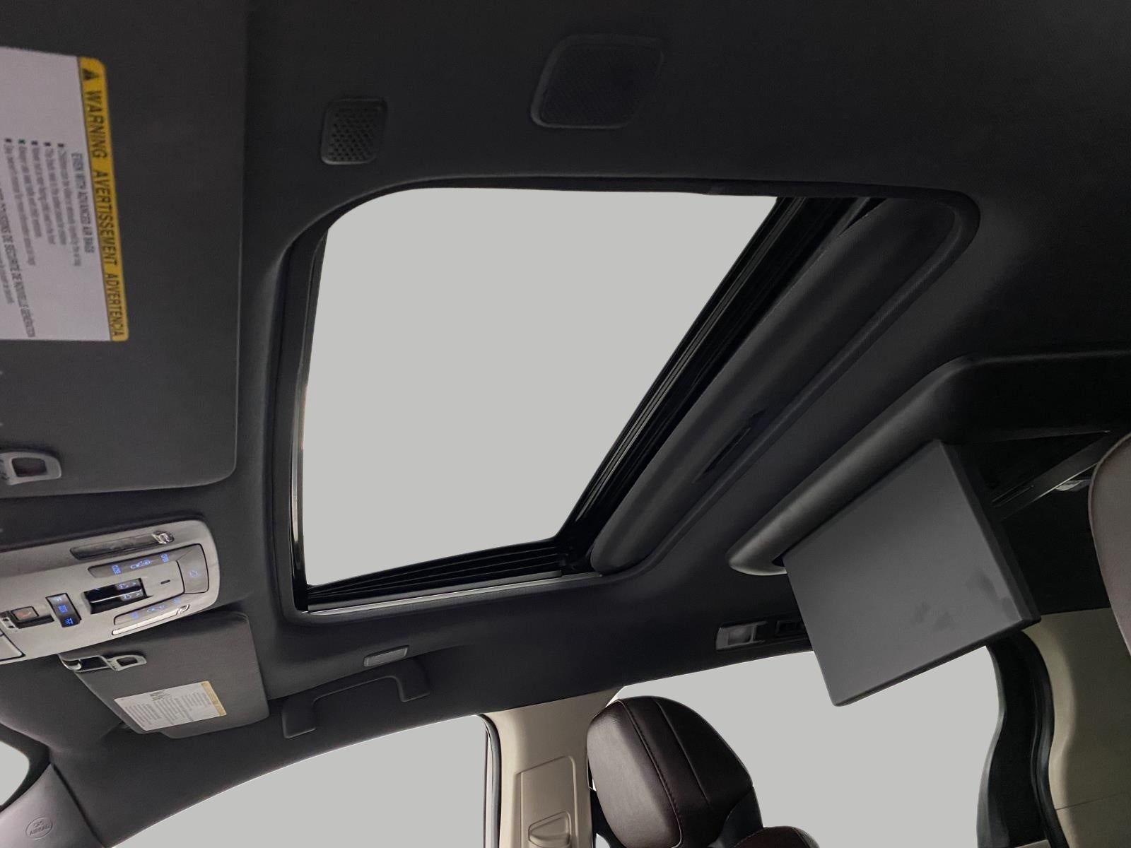 2022 Toyota Sienna Platinum AWD 7-Passenger