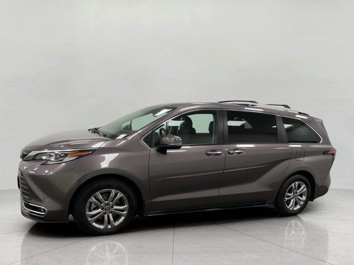 2022 Toyota Sienna Platinum AWD 7-Passenger