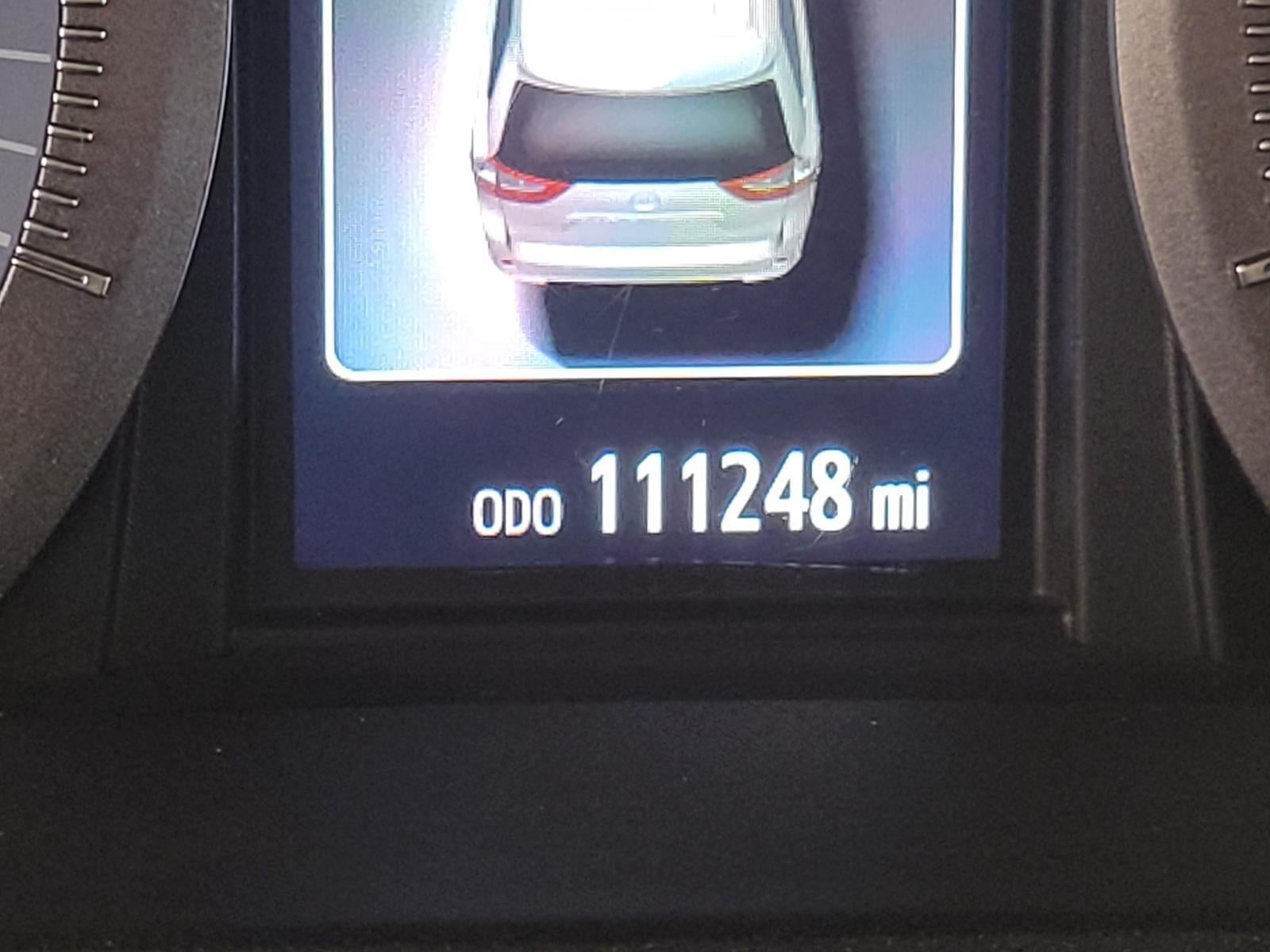 2017 Toyota Sienna XLE Premium FWD 8-Passenger