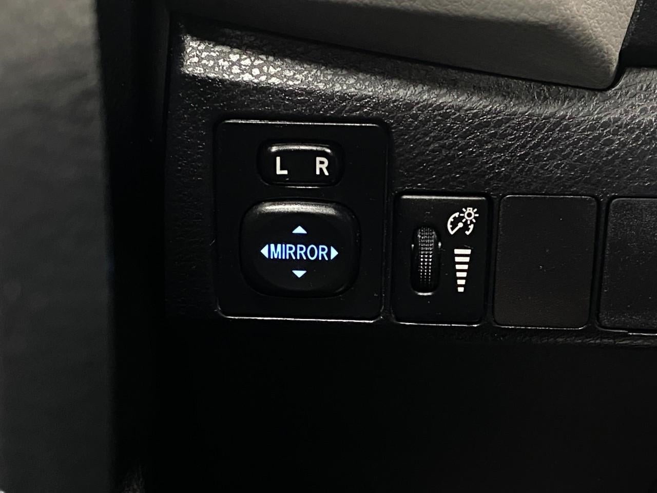 2014 Toyota Corolla 4dr Sdn Auto L