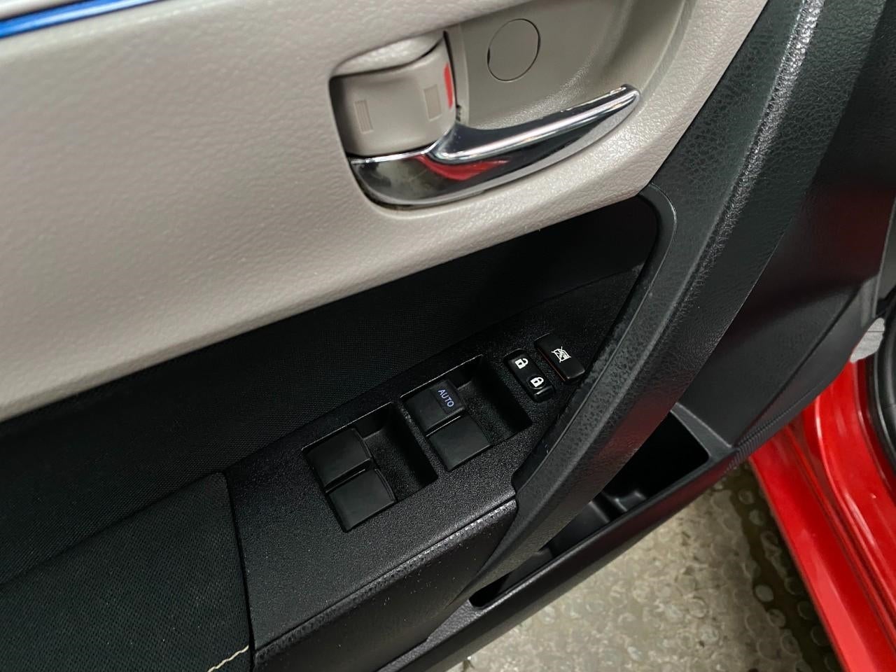 2014 Toyota Corolla 4dr Sdn Auto L