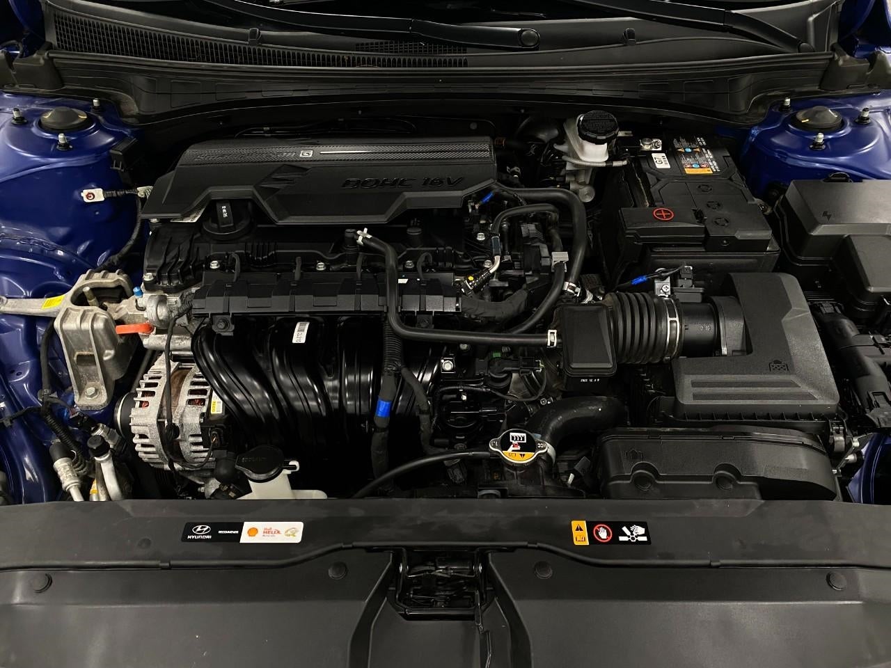 2024 Hyundai Elantra SE IVT