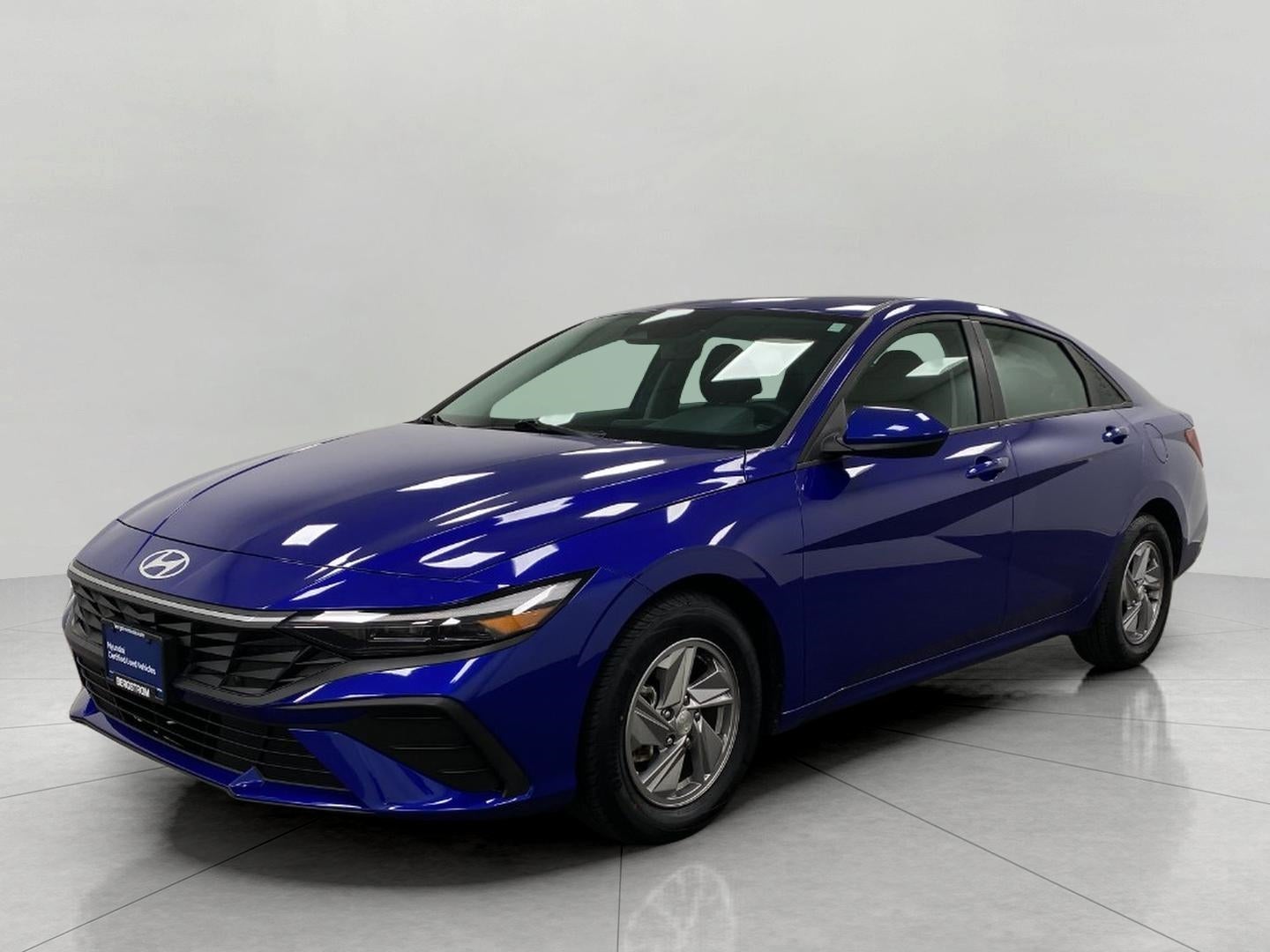 2024 Hyundai Elantra SE IVT