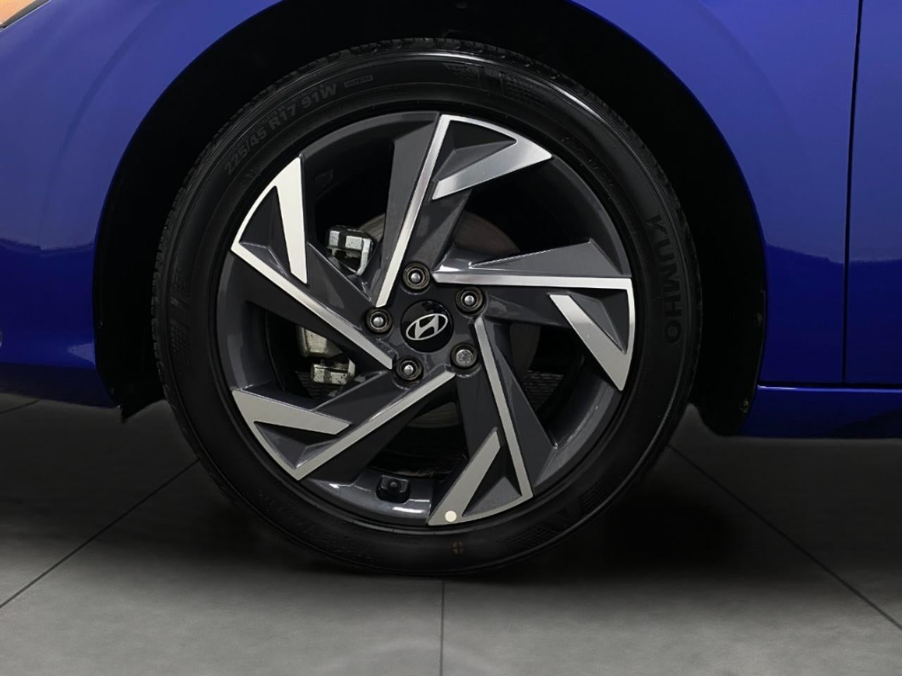 2025 Hyundai Elantra SEL Convenience IVT