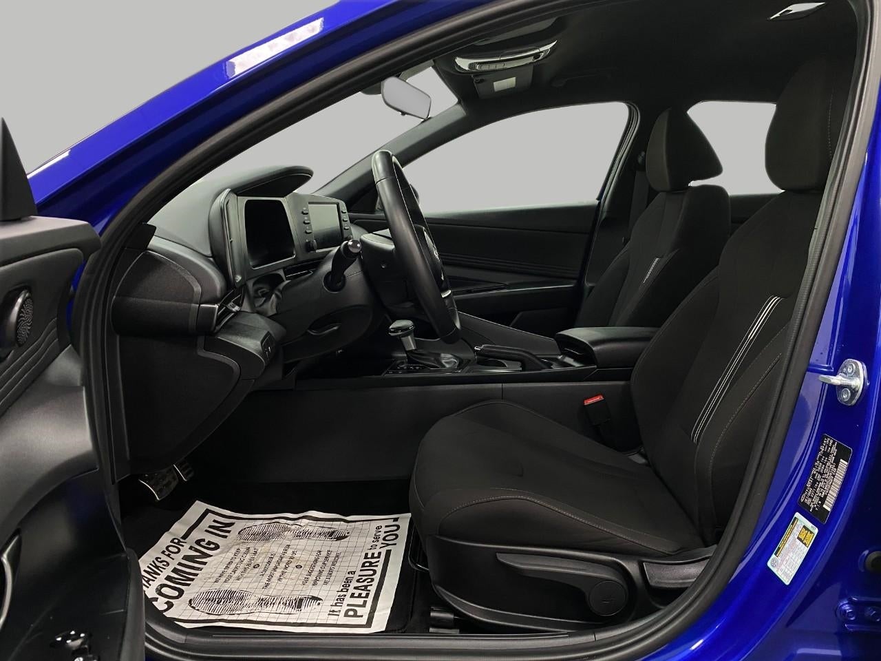 2025 Hyundai Elantra SEL Convenience IVT