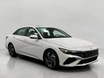 2025 Hyundai Elantra SEL Convenience IVT