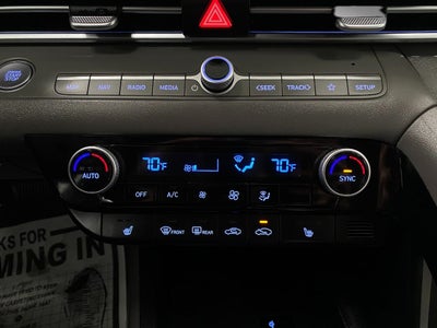 2025 Hyundai Elantra SEL Convenience IVT