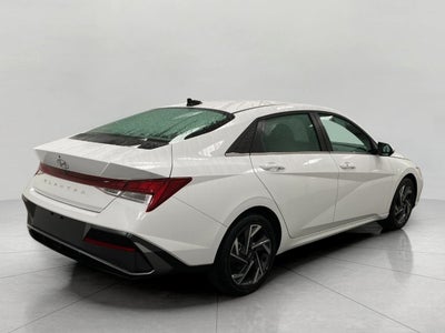 2025 Hyundai Elantra SEL Convenience IVT