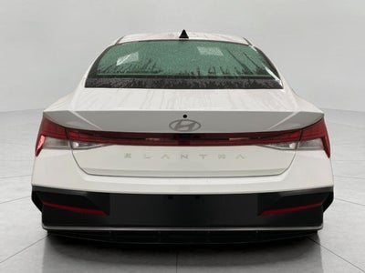 2025 Hyundai Elantra SEL Convenience IVT