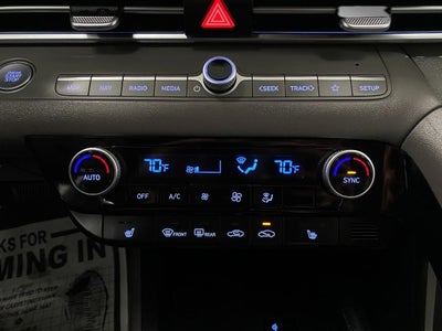 2025 Hyundai Elantra SEL Convenience IVT