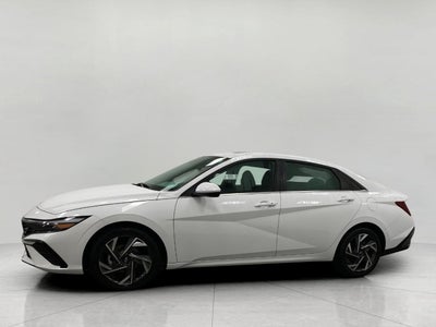 2025 Hyundai Elantra SEL Convenience IVT