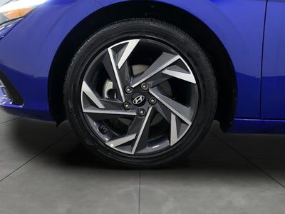 2025 Hyundai Elantra SEL Convenience IVT