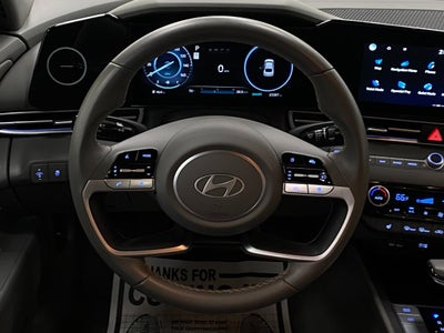 2025 Hyundai Elantra SEL Convenience IVT