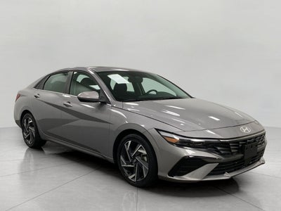 2025 Hyundai Elantra SEL Convenience IVT