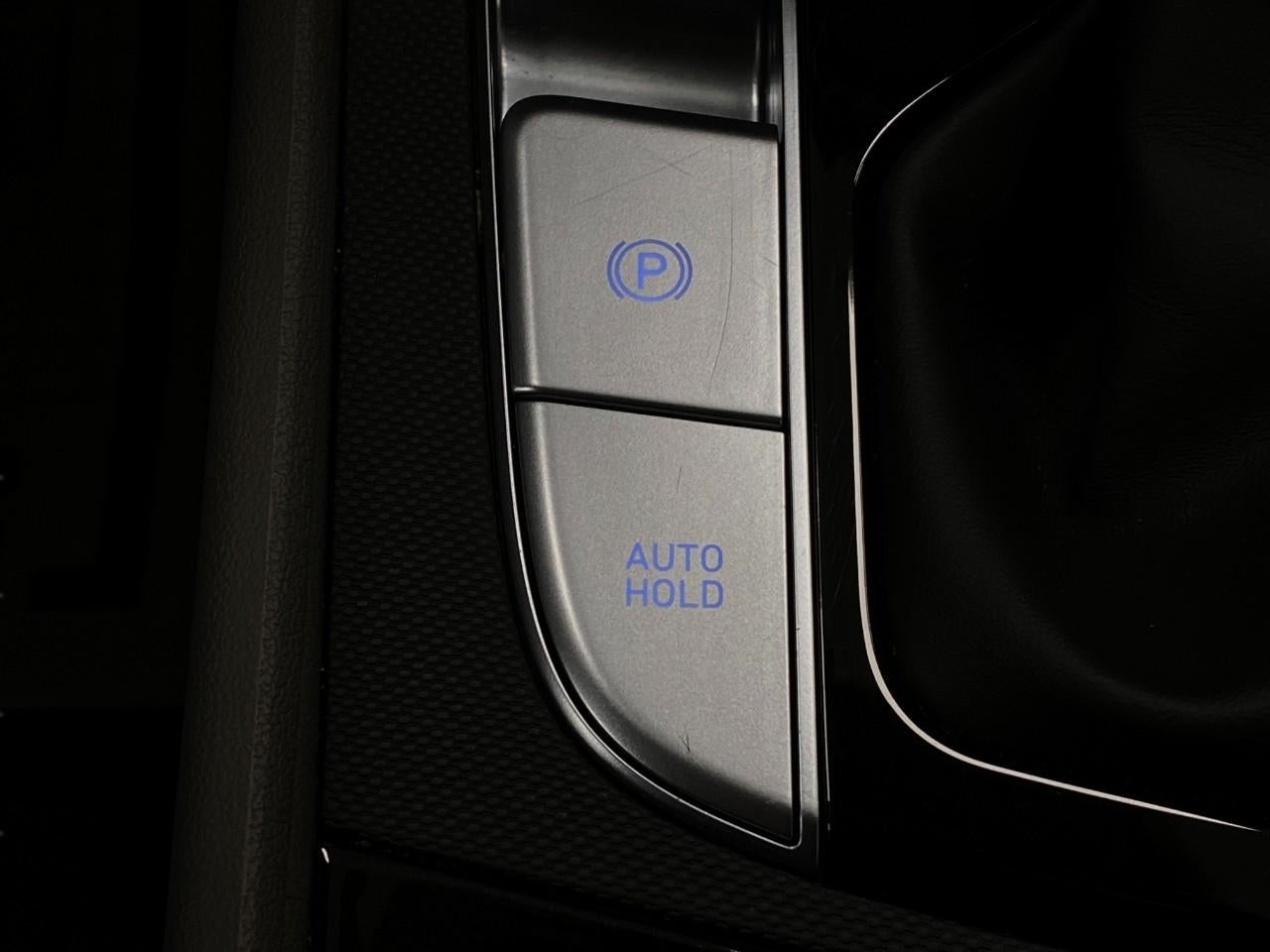 2025 Hyundai Elantra SEL Convenience IVT