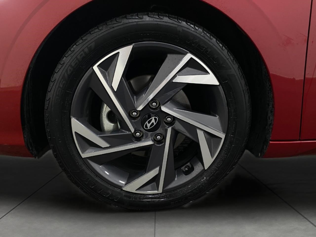 2025 Hyundai Elantra SEL Convenience IVT