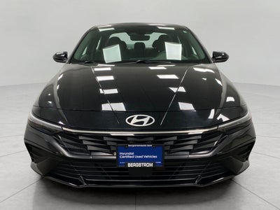 2025 Hyundai Elantra SEL Convenience IVT
